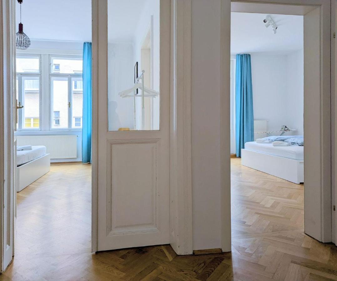 Central Mariahilfer Apartment 5 Min To The Schoenbrunn Palace And City Shopping Center Viena Exterior foto