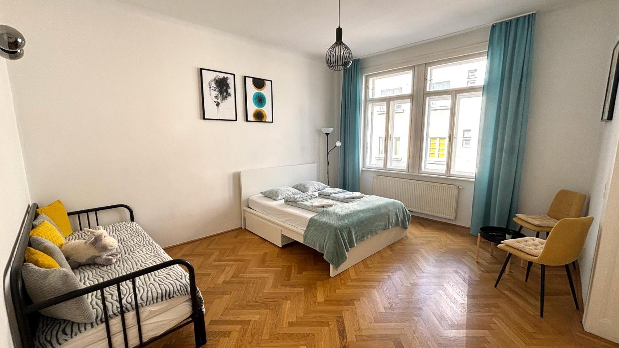 Central Mariahilfer Apartment 5 Min To The Schoenbrunn Palace And City Shopping Center Viena Exterior foto