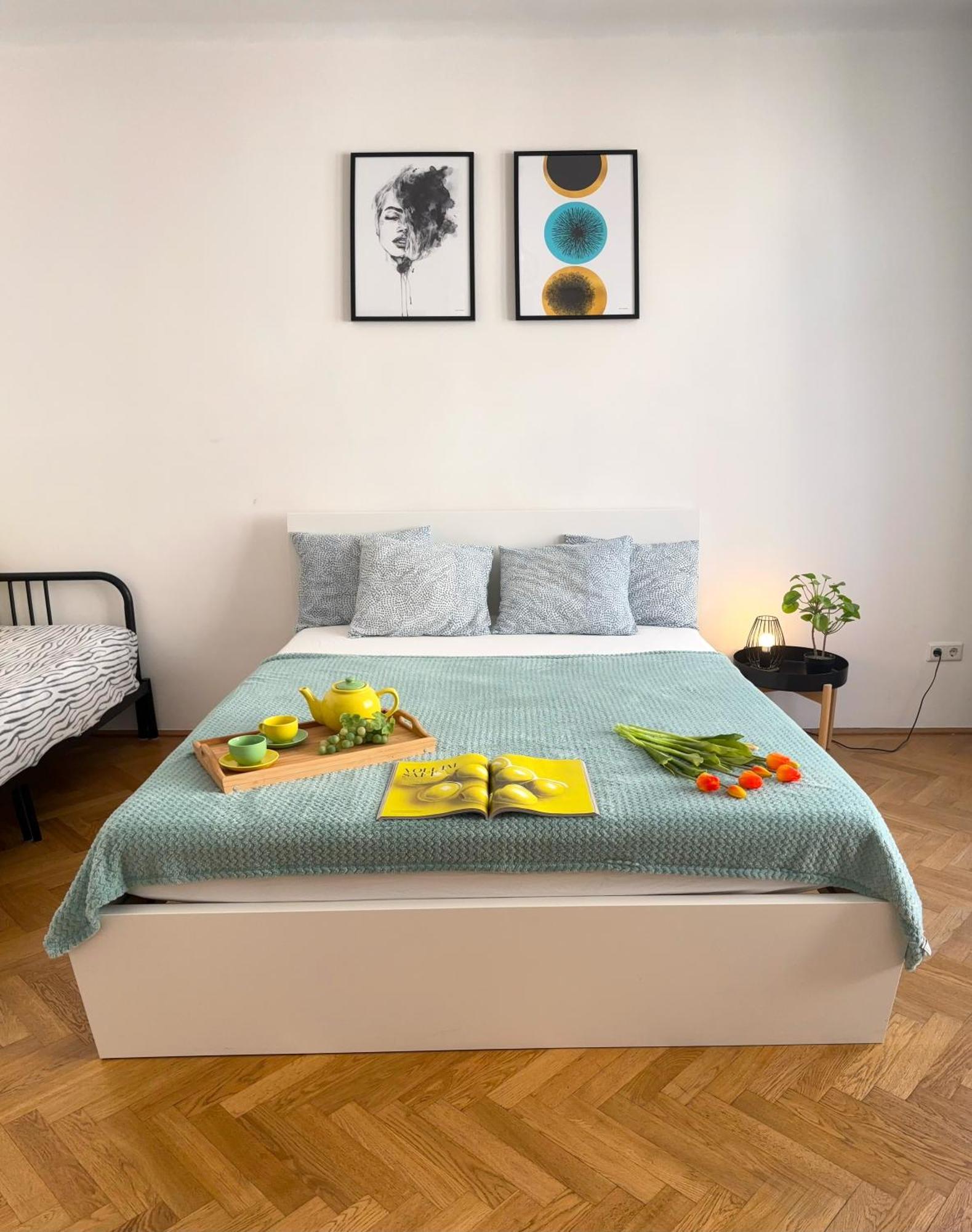 Central Mariahilfer Apartment 5 Min To The Schoenbrunn Palace And City Shopping Center Viena Exterior foto