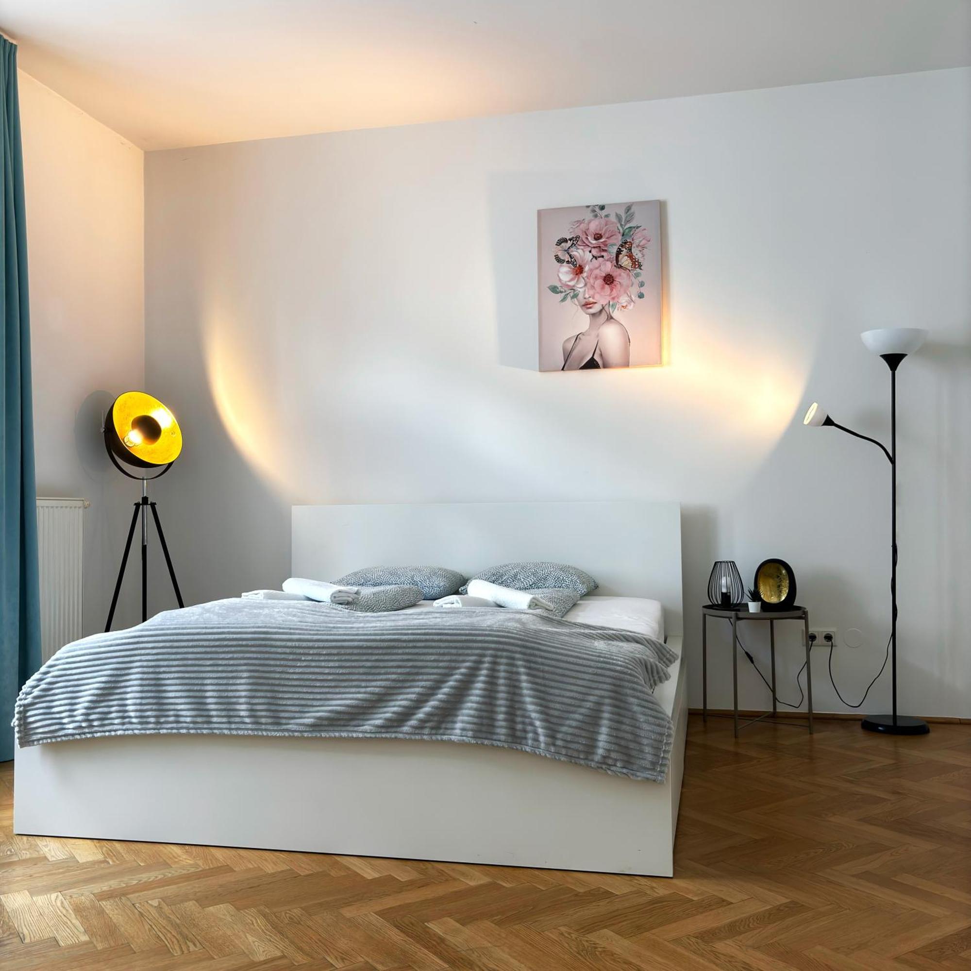 Central Mariahilfer Apartment 5 Min To The Schoenbrunn Palace And City Shopping Center Viena Exterior foto